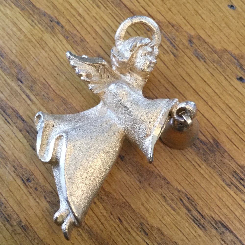 Robyn Rush Angel Bell Pin